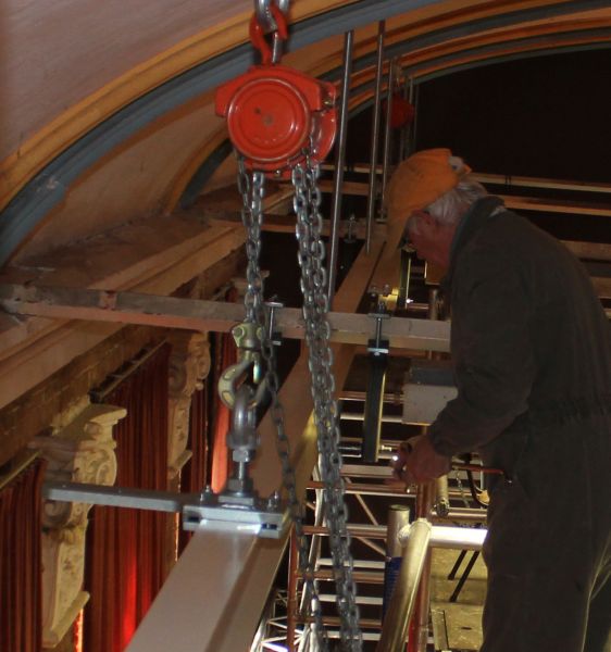 20111214BidlerHijsinstallatie